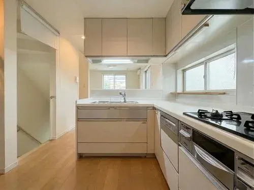 2LDK+S Property Meguro-ku Tokyo (11)