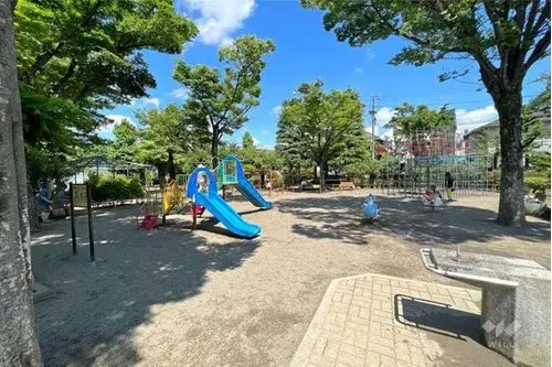 Tokyo Shibuya Ward 2 Bedroom Property (21)