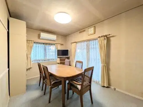 Kanagawa Zushi City 2-Story Over 20-Tatami LDK Property (2)