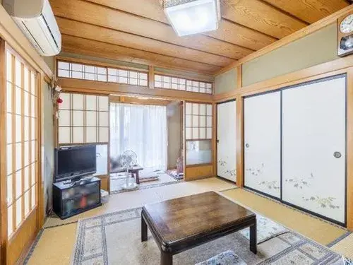 2 Bedroom Property Yokohama City Kanagawa Prefecture (1)