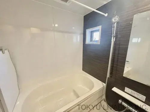 Kanagawa Yokohama 2 Bedroom Property (9)