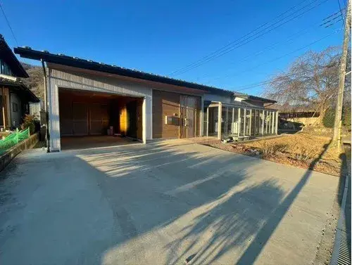 Yamanashi Tsuru City 2 Bedroom Property (2)