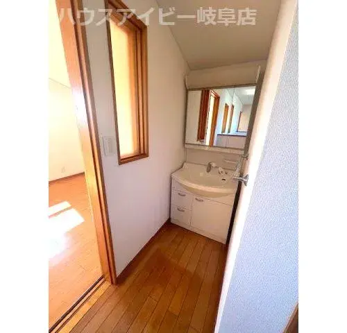 5LDK+S Property Kakamigahara City Gifu Prefecture (19)