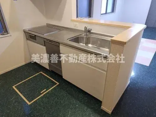 4LDK+S Property Gifu City Gifu Prefecture (7)