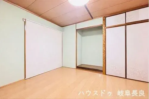 4LDK+S Gifu City Gifu Prefecture (7)