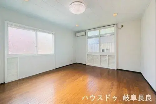 4LDK+S Gifu City Gifu Prefecture (9)