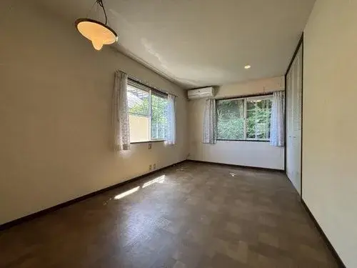 Large 3-Story Wooden Property Itō Shizuoka Prefecture (1)
