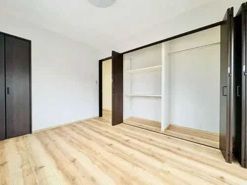 Seto, Aichi 2-Bedroom Property (5)