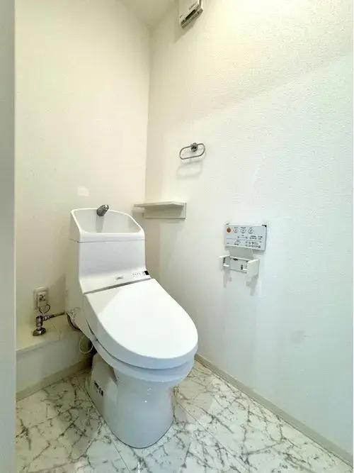 Aichi Kasugai City 4 Bedroom Property (18)