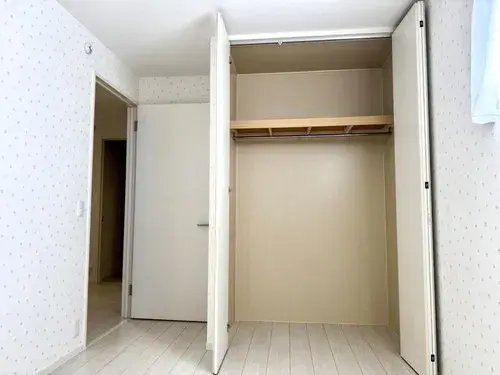 Aichi Kasugai City 4 Bedroom Property (7)