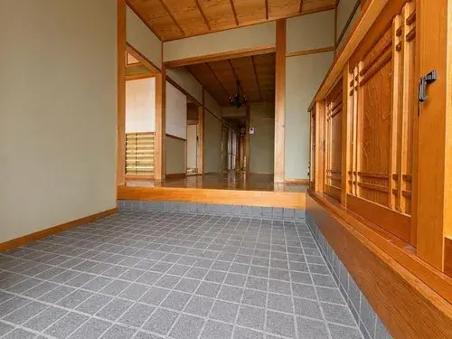7LDK Property Yokkaichi City Mie Prefecture (9)