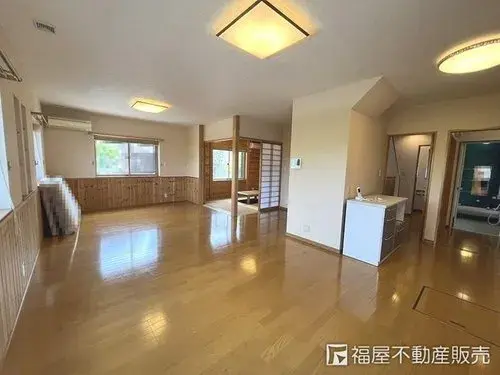 3-Story Property with LDK over 20 Tatami and Loft Shiga Prefecture Otsu City (3)