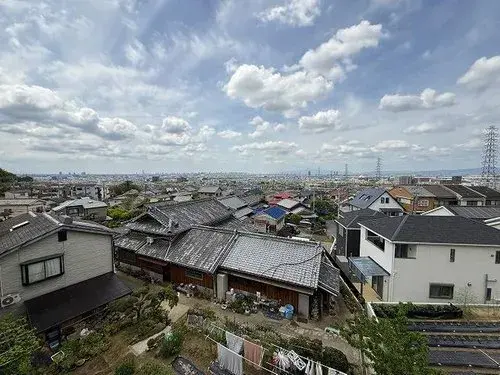 3DK Property in Shijonawate City, Osaka Prefecture (13)
