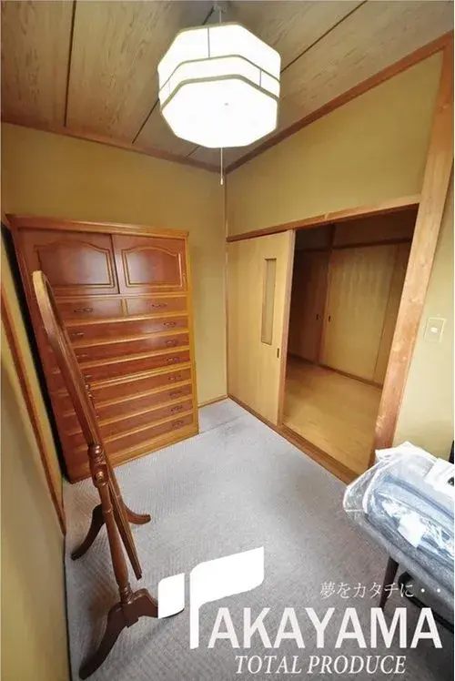 5LDK+S Property Toyonaka City Osaka Prefecture (13)