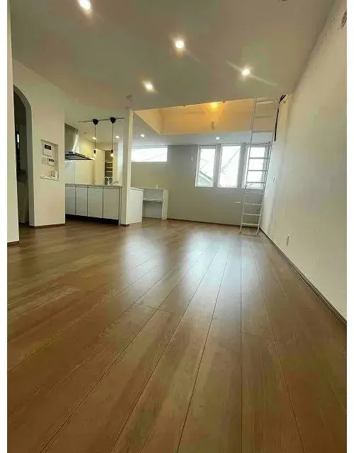 Spacious LDK 2-Story Property Habikino City Osaka Prefecture (1)