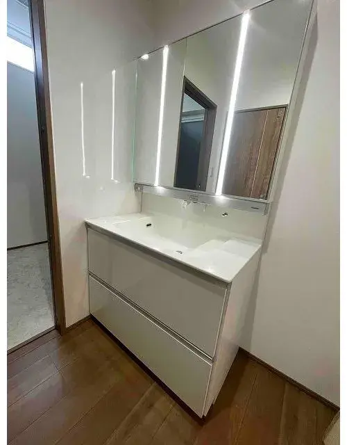Spacious LDK 2-Story Property Habikino City Osaka Prefecture (5)