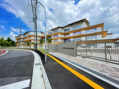 3LDK Property Neyagawa City, Osaka Prefecture (16)