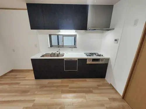 Osaka Prefecture Moriguchi City 4LDK Property (12)