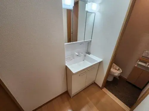 Osaka Prefecture Moriguchi City 4LDK Property (13)