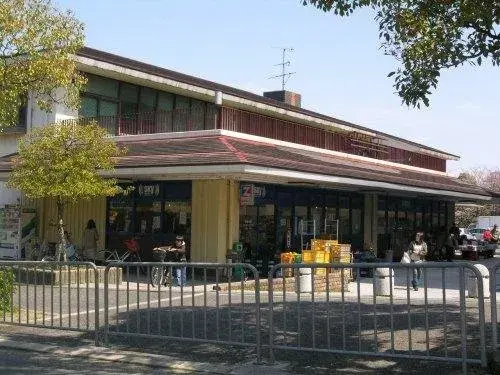 [6LDK+S Property] Tomitabayashi City, Osaka Prefecture (11)