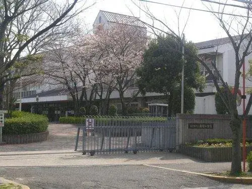 [6LDK+S Property] Tomitabayashi City, Osaka Prefecture (9)