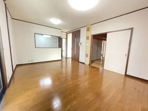 3LDK+2S Kishiwada City Osaka Prefecture (6)