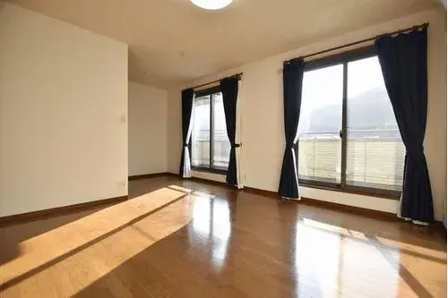 Okayama Prefecture Okayama City 4 Bedroom Property (10)