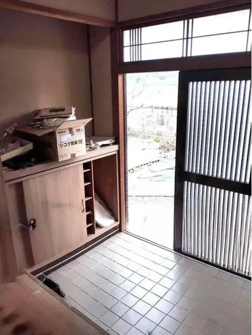 Slide 4