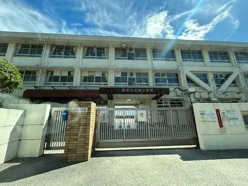 [4LDK+S Property] Kure City Hiroshima Prefecture (17)