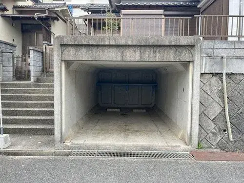 Slide 4