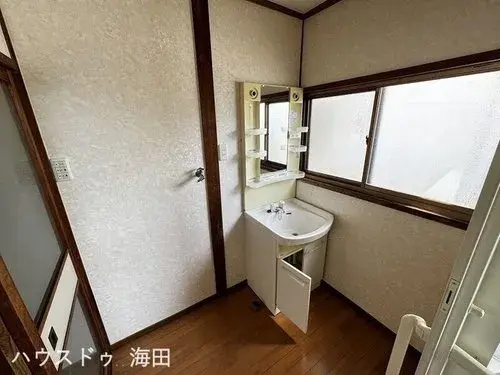 Hiroshima Prefecture Akigun Kaita-cho 4DK Property (15)