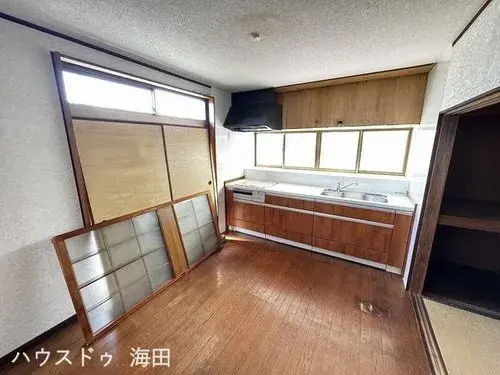 Hiroshima Prefecture Akigun Kaita-cho 4DK Property (6)