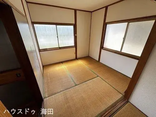 Hiroshima Prefecture Akigun Kaita-cho 4DK Property (10)