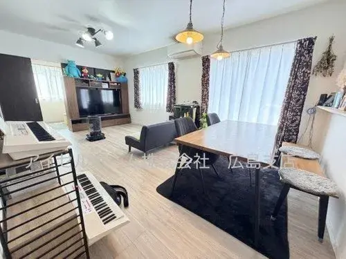 4LDK+S Property Kumano-cho Hiroshima Prefecture (9)