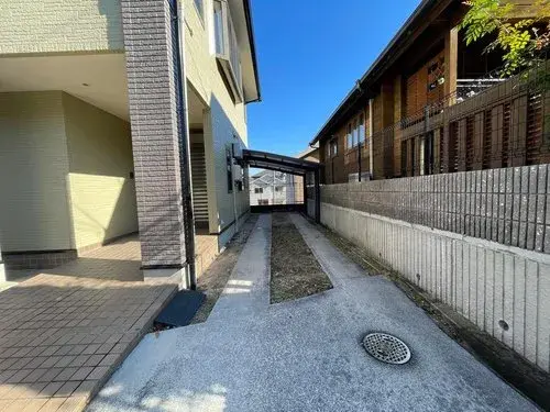 Slide 4