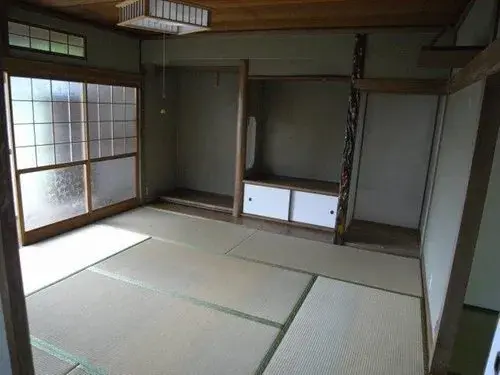 Slide 4