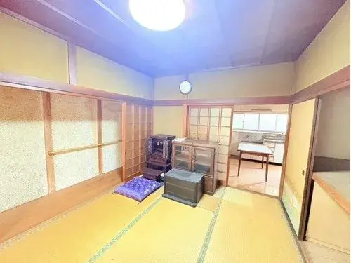 Slide 4