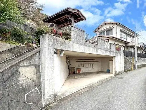 Yamaguchi Prefecture Shimonoseki City 8DK Property (2)