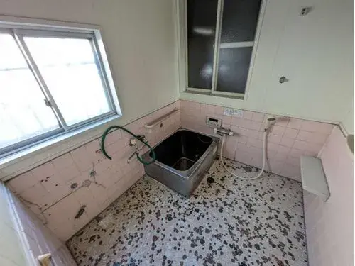 Kagawa Prefecture Marugame City 5DK Property (15)