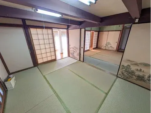 Kagawa Prefecture Marugame City 5DK Property (5)