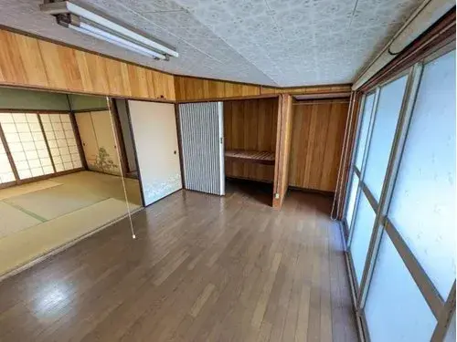 Kagawa Prefecture Marugame City 5DK Property (9)