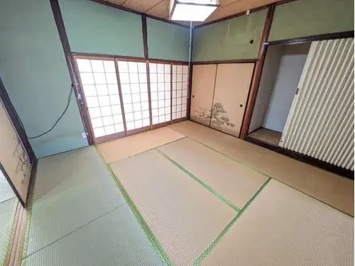 Kagawa Prefecture Marugame City 5DK Property (10)
