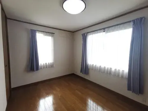 Kagawa Prefecture Takamatsu City 4 Bedroom Property (6)