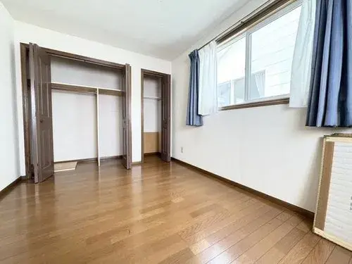 4LDK Property in Shikokuchuo City, Ehime Prefecture (4)
