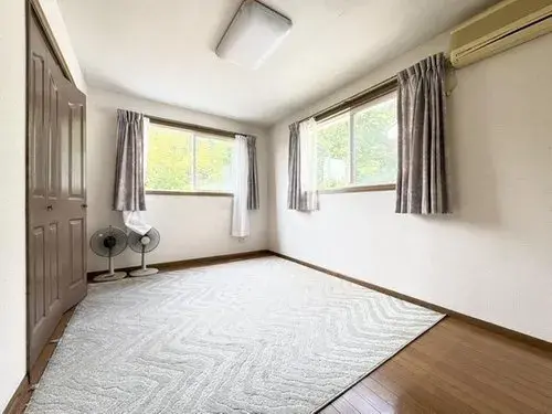 4LDK Property in Shikokuchuo City, Ehime Prefecture (6)