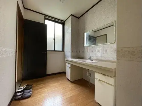 Ehime Prefecture Matsuyama City 14LDK+S Property (18)