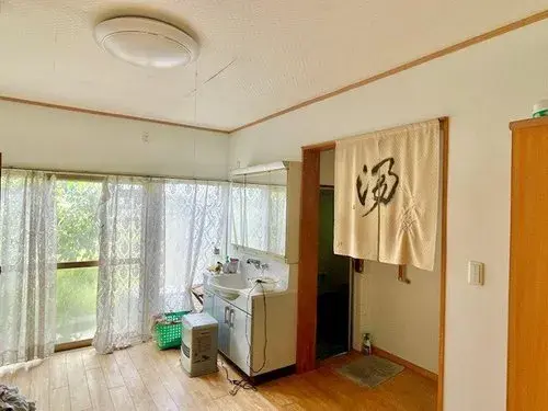 6LDK Imabari City Ehime Prefecture (4)