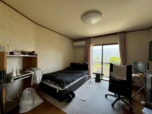Slide 9