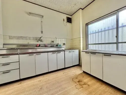 8LDK Property Shikokuchuo City Ehime Prefecture (8)