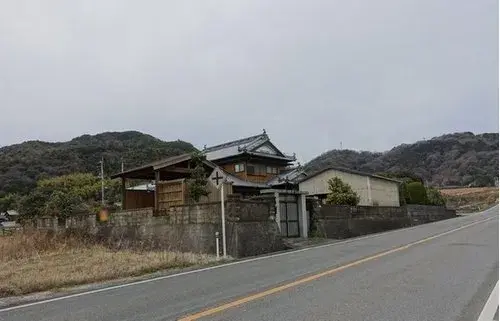 [8DK Property] Saijo City Ehime Prefecture (3)